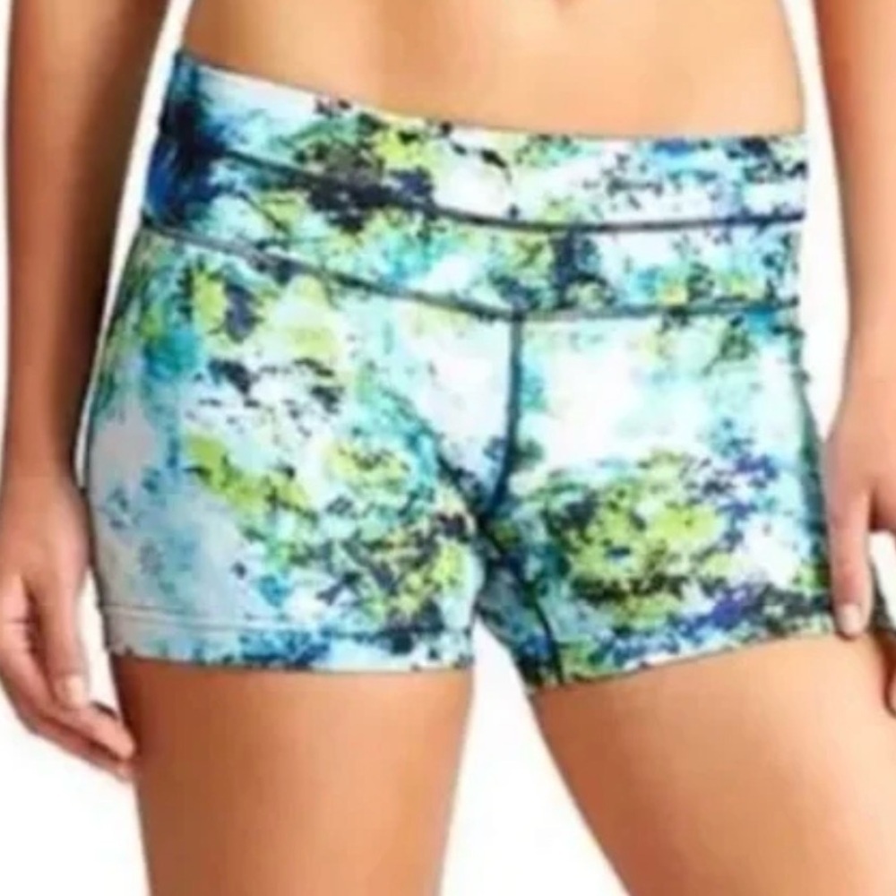 Athleta Women's Vibrant Tie-Dye Athletic Shorts